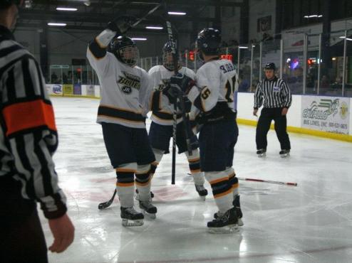 Jr. Blues Host Tomahawks this Weekend