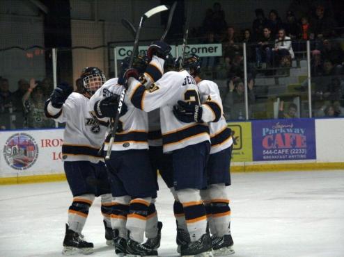 Jr. Blues top Johnstown 3-2