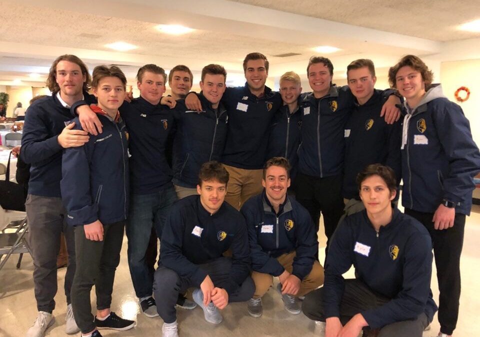 Jr. Blues Help Pass Out Meals for Thanksgiving